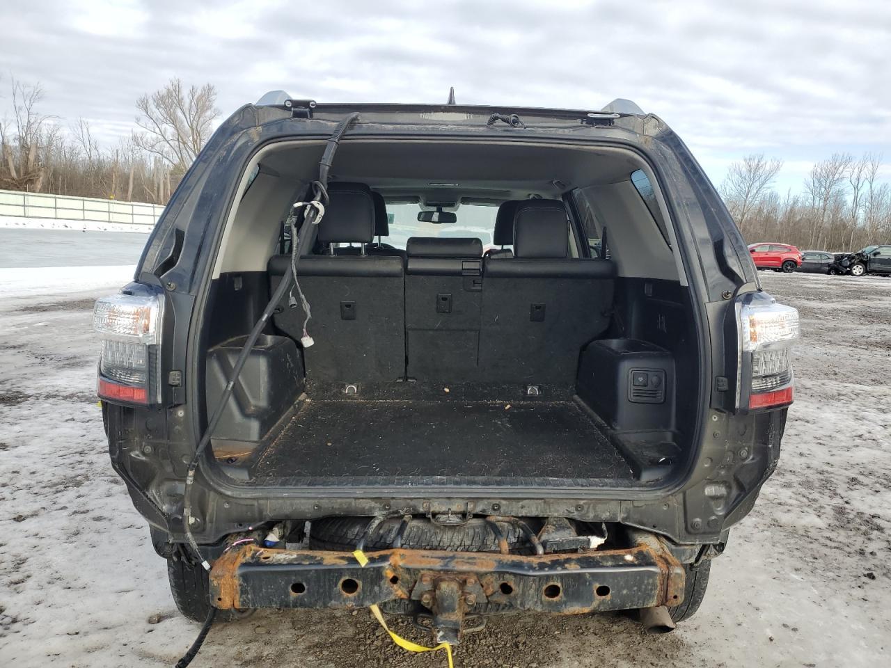 2019 TOYOTA 4RUNNER SR - Фото 6