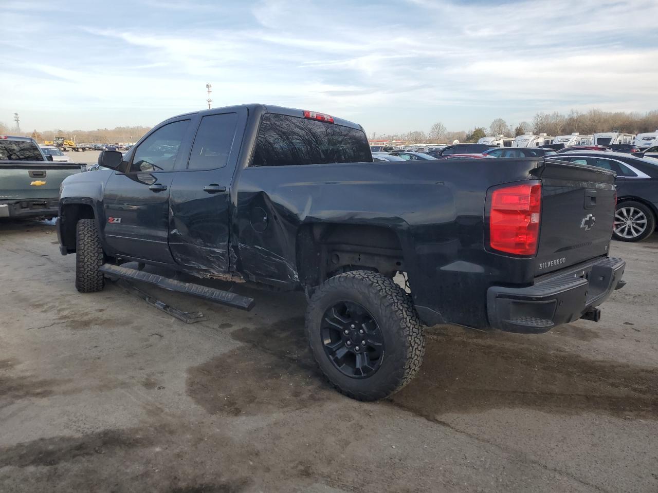 2016 CHEVROLET SILVERADO - Image 2