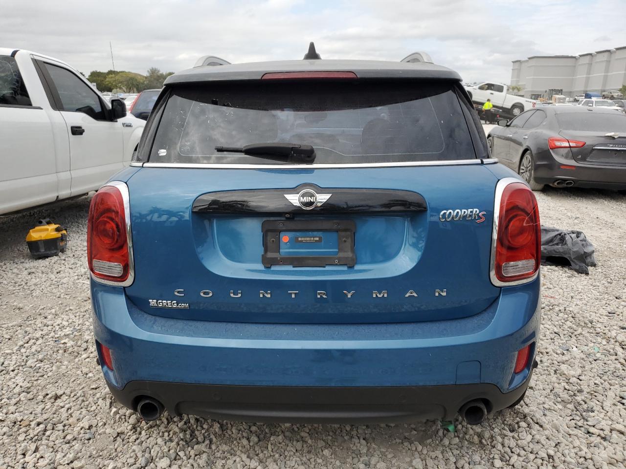 2017 MINI COOPER S C - Image 6
