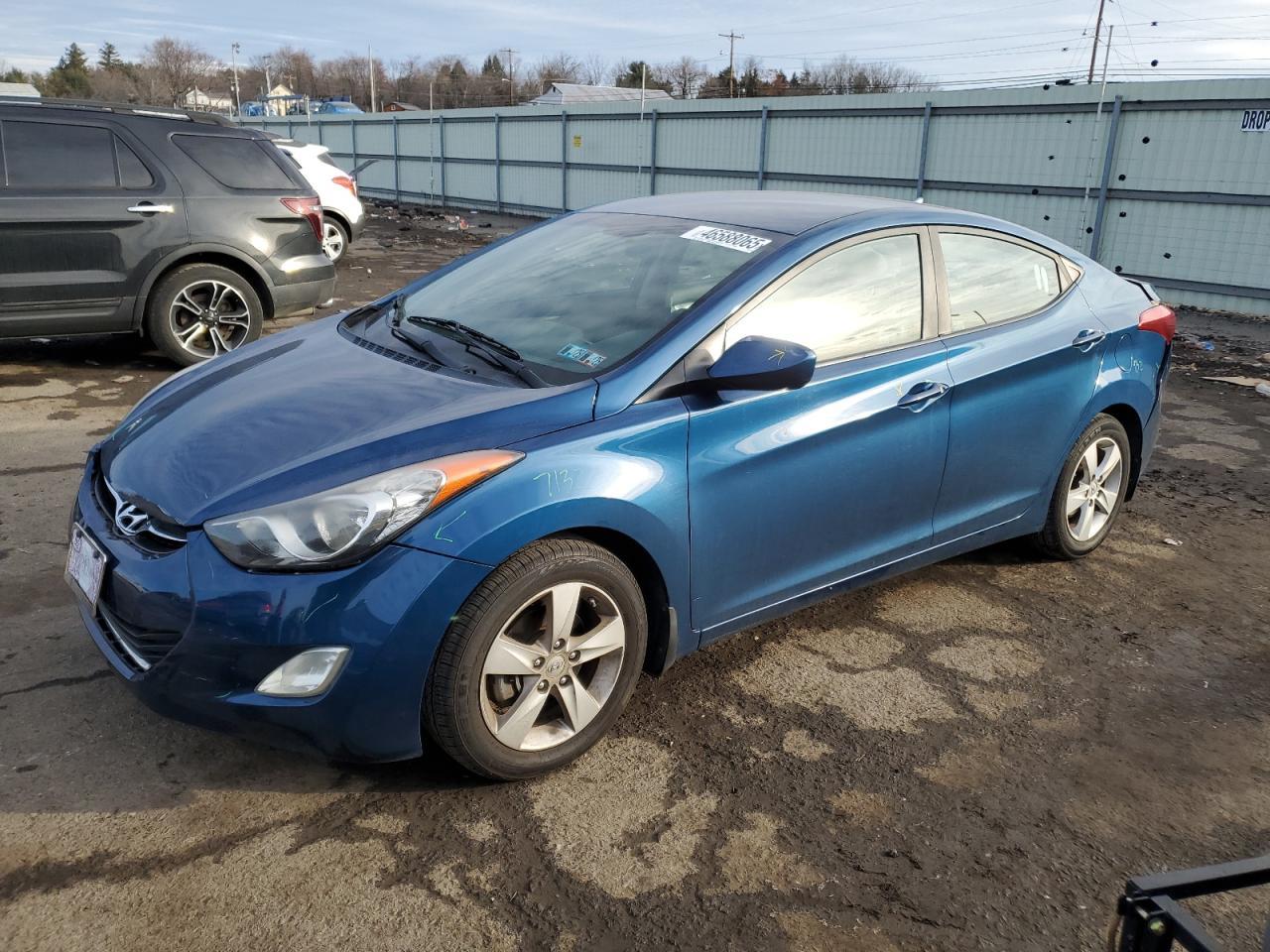 2013 HYUNDAI ELANTRA GL