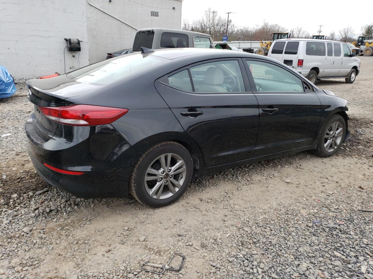 2017 HYUNDAI ELANTRA SE - Image 3