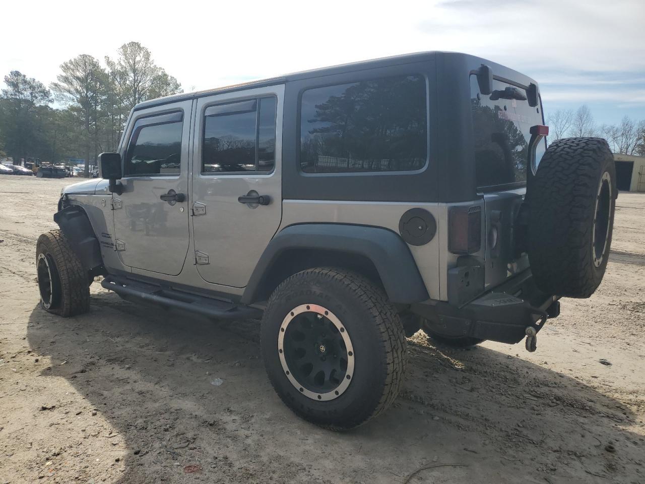 2015 JEEP WRANGLER U - Image 2