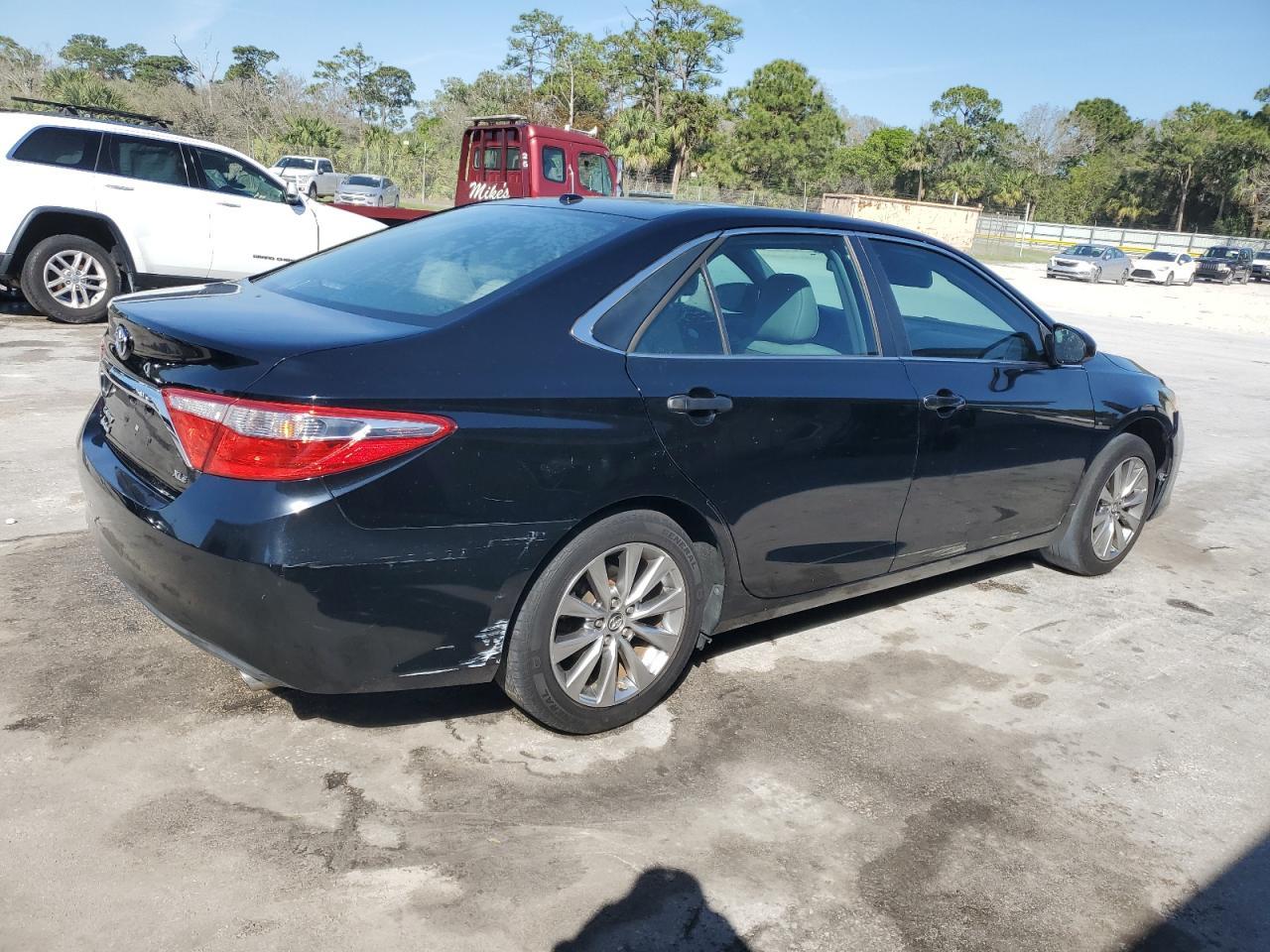 2016 TOYOTA CAMRY LE - Image 3