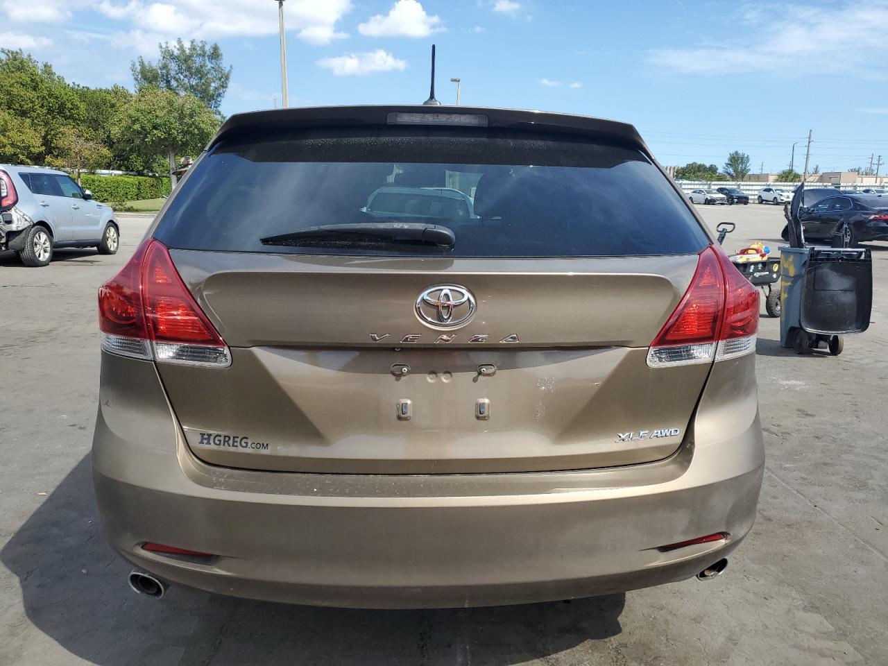 2013 TOYOTA VENZA LE - Фото 6