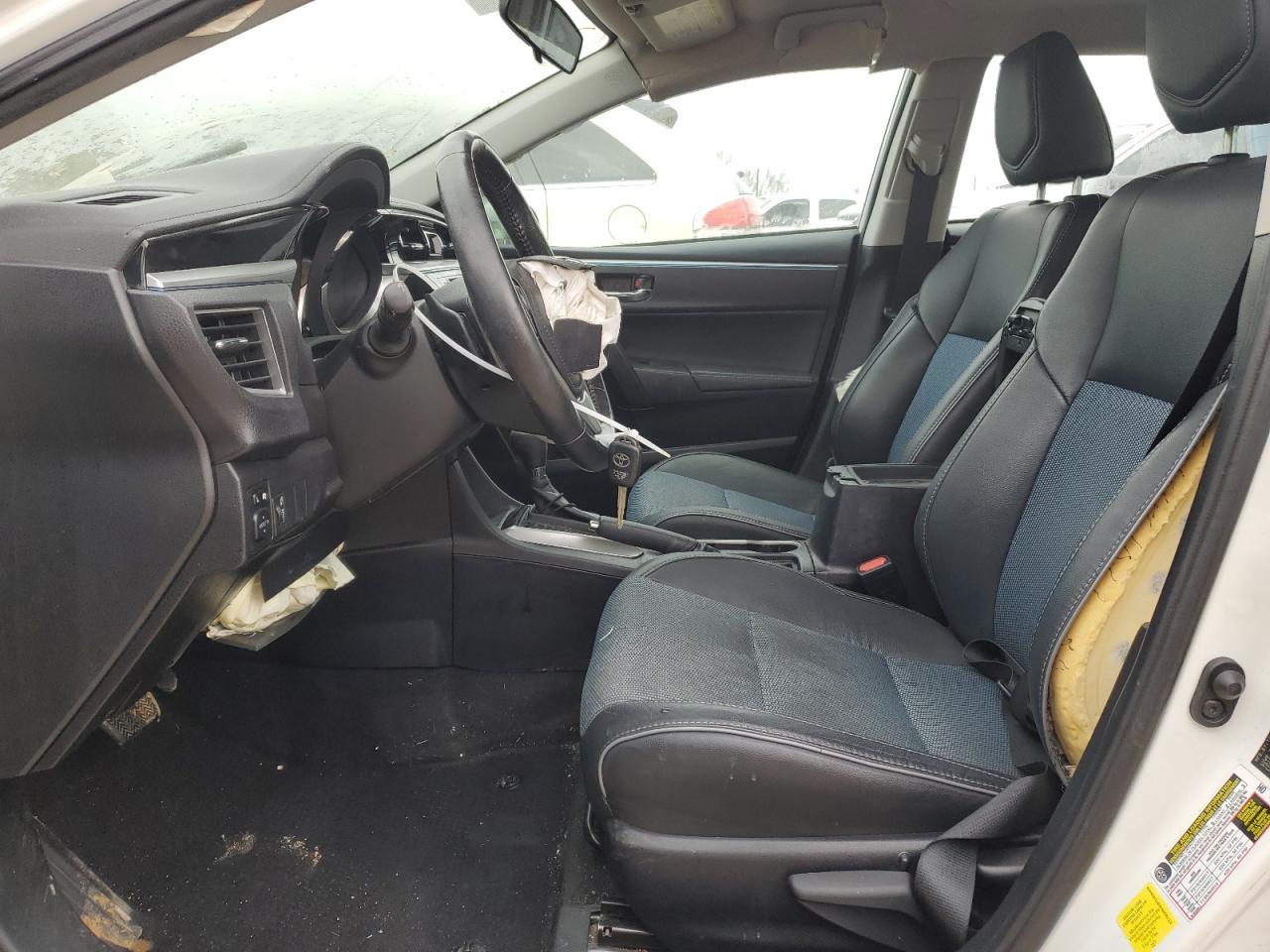 2015 TOYOTA COROLLA L - Фото 7