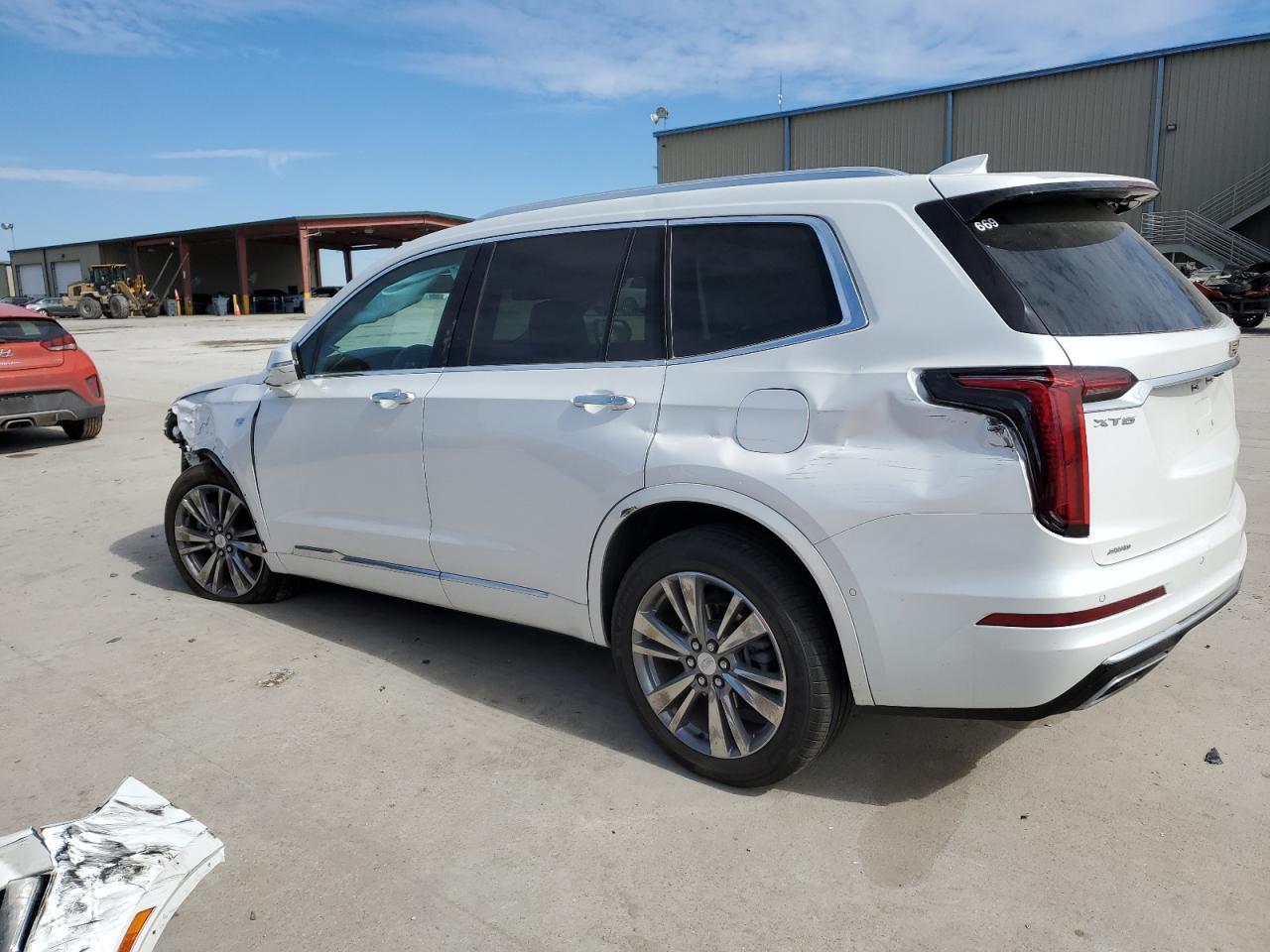 2022 CADILLAC XT6 PREMIU - Фото 2