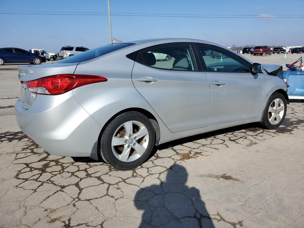2013 HYUNDAI ELANTRA GL - Image 3