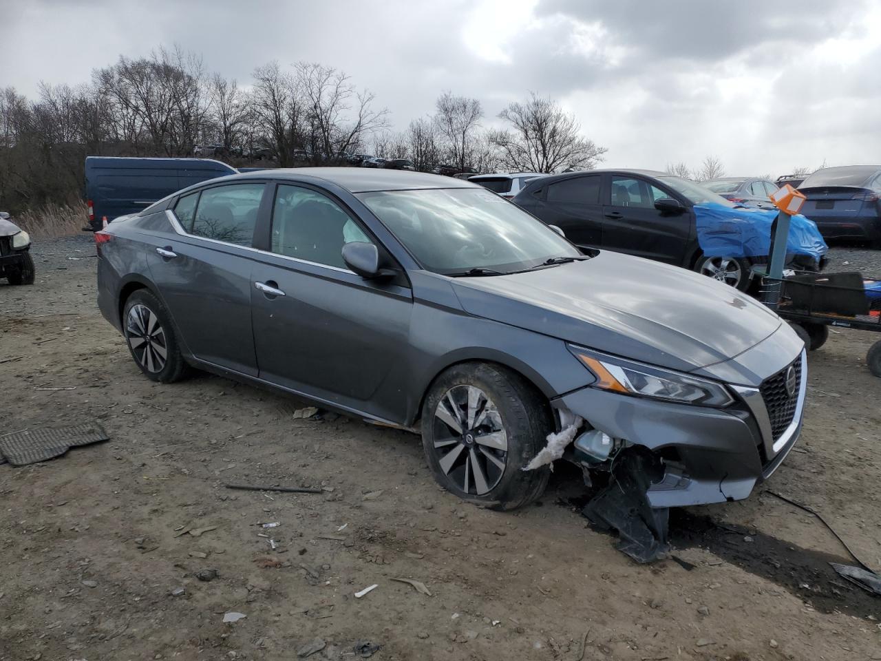2022 NISSAN ALTIMA SV - Image 4