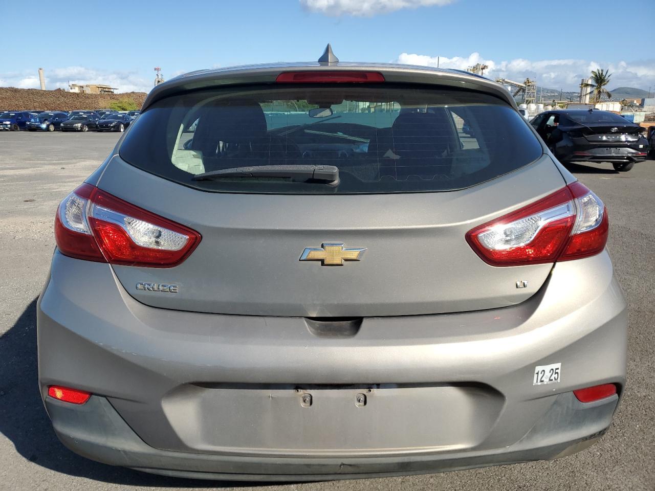 2017 CHEVROLET CRUZE LT - Image 6