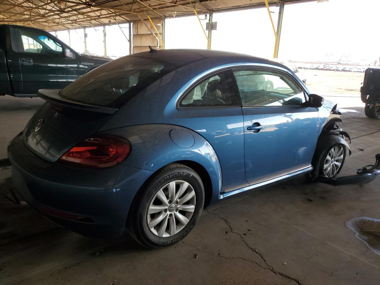 2019 VOLKSWAGEN BEETLE S - Image 3