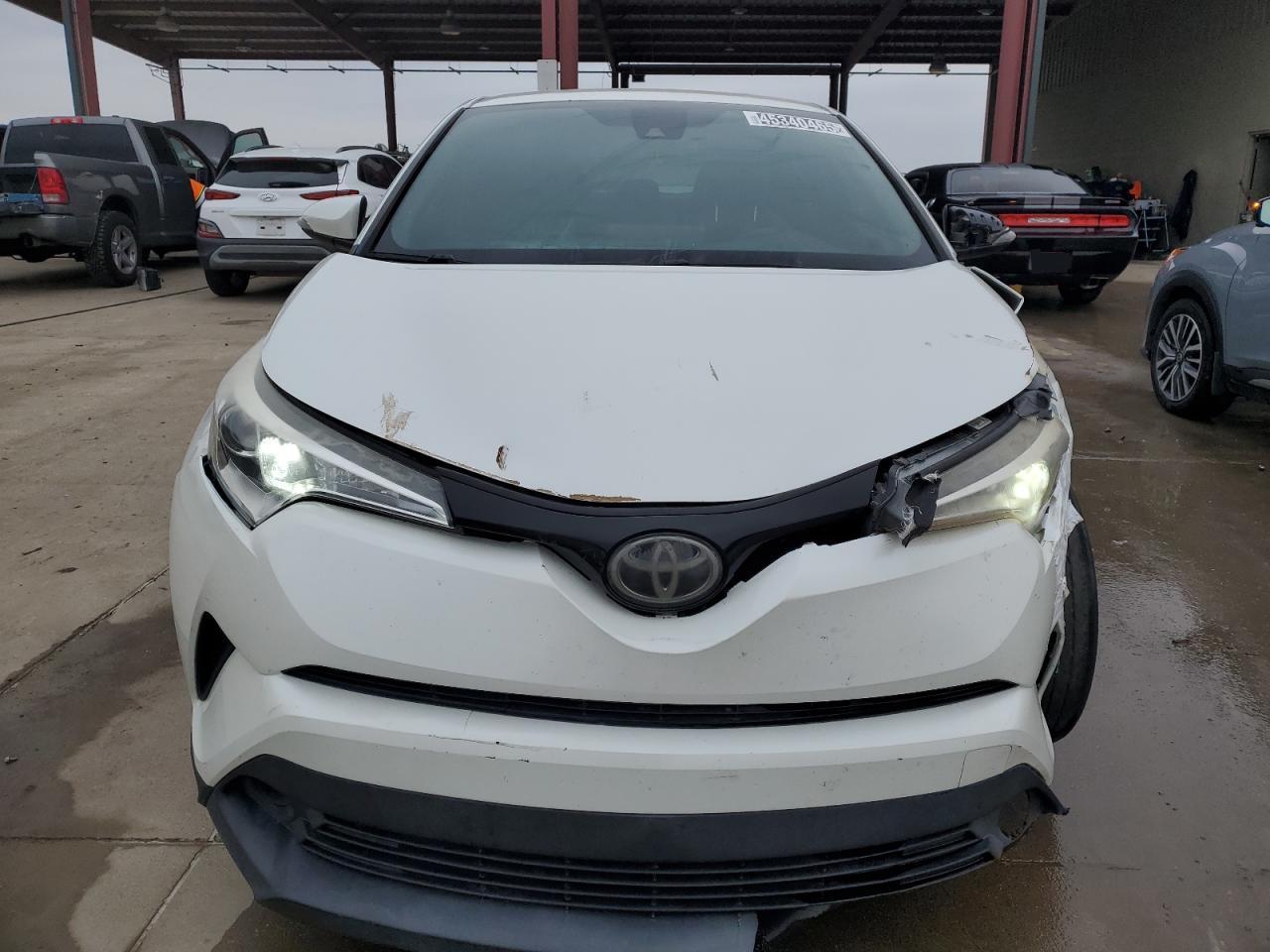 2018 TOYOTA C-HR XLE - Фото 5