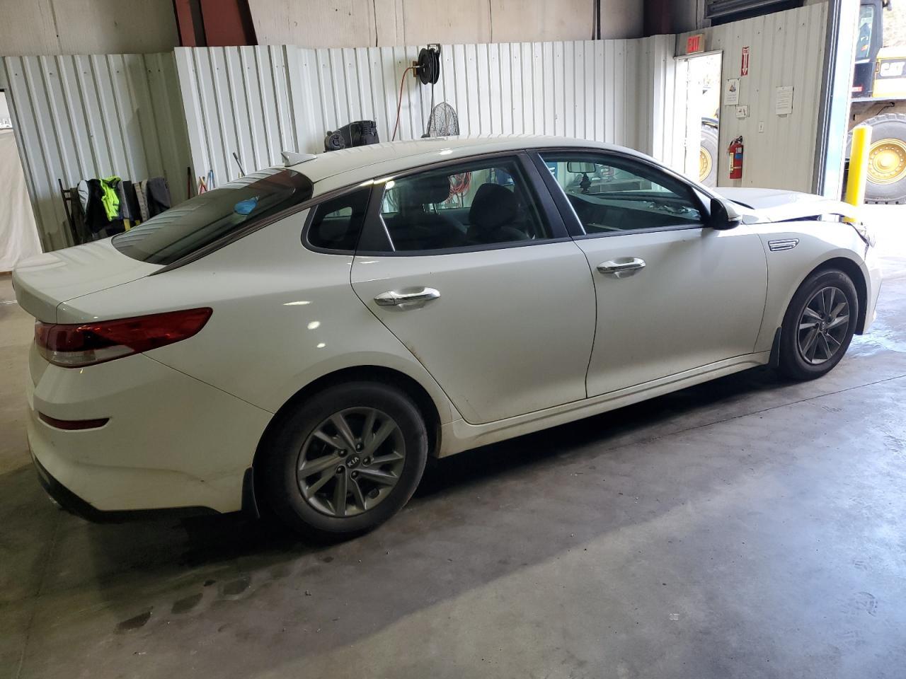 2019 KIA OPTIMA LX - Фото 3