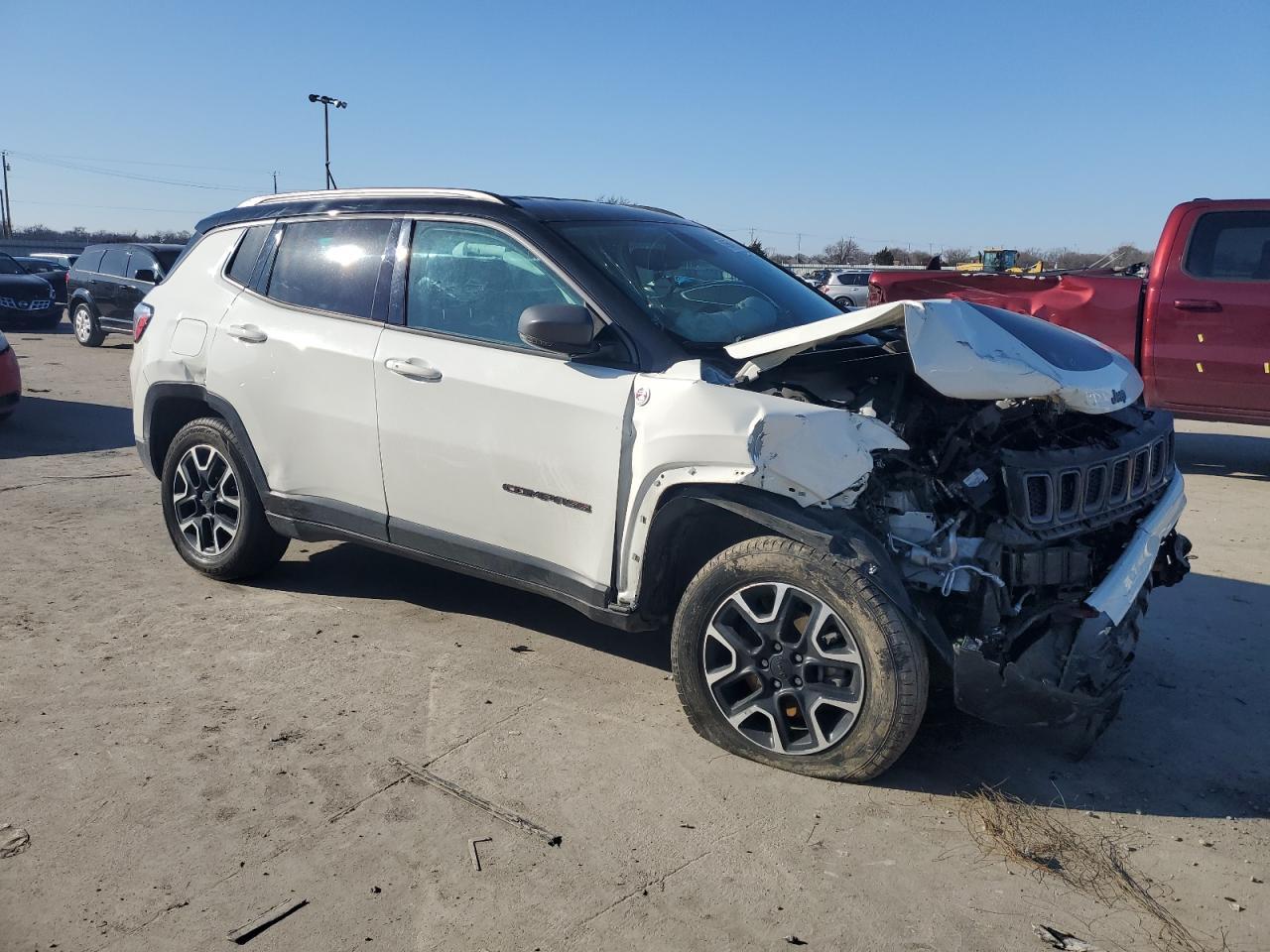 2019 JEEP COMPASS TR - Image 4