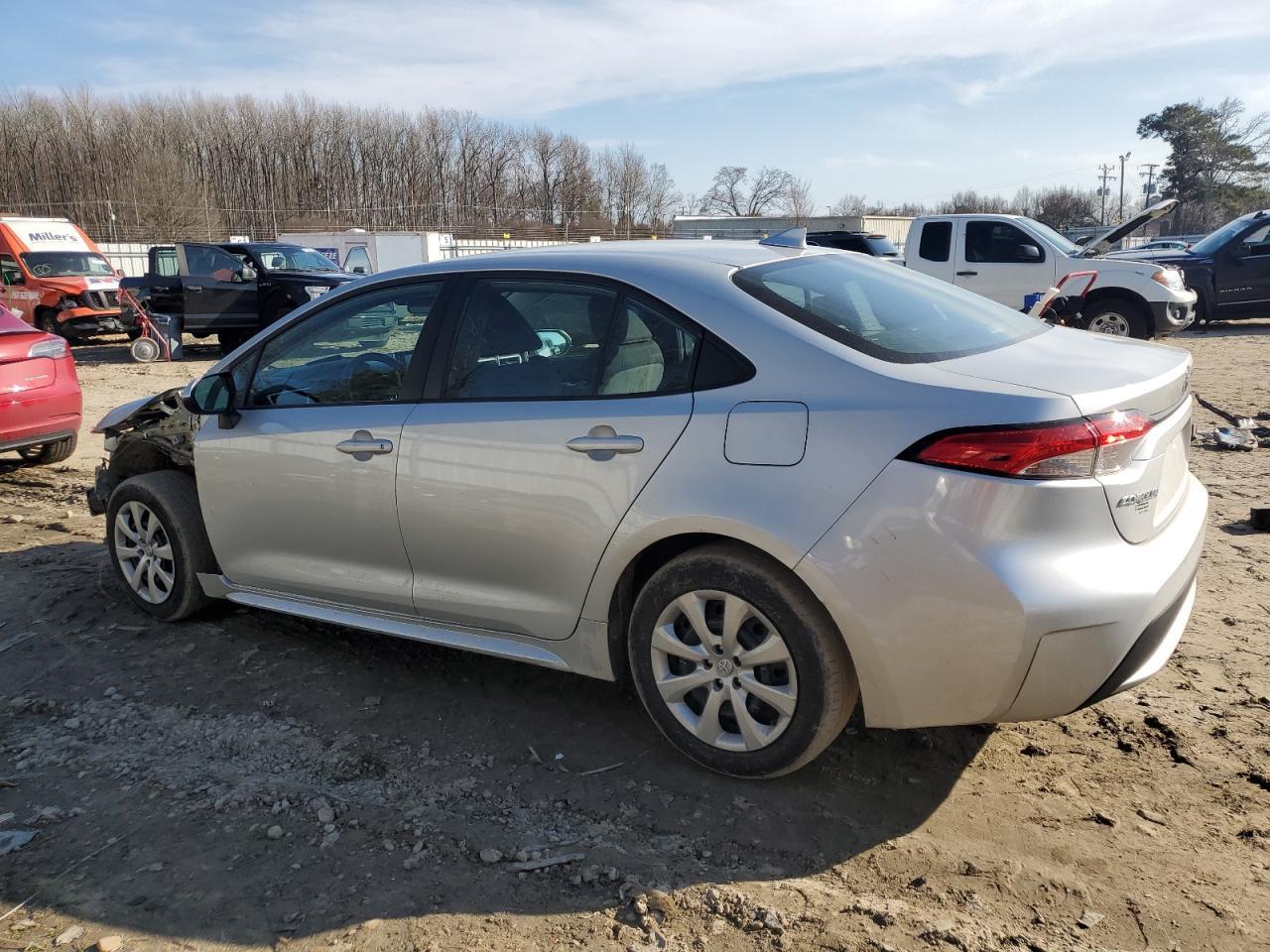 2021 TOYOTA COROLLA LE - Image 2