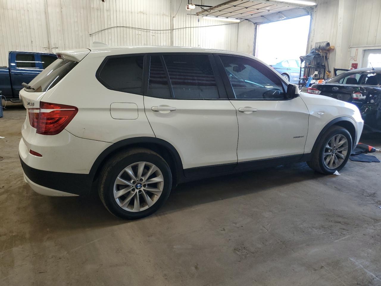 2014 BMW X3 XDRIVE2 - Image 3