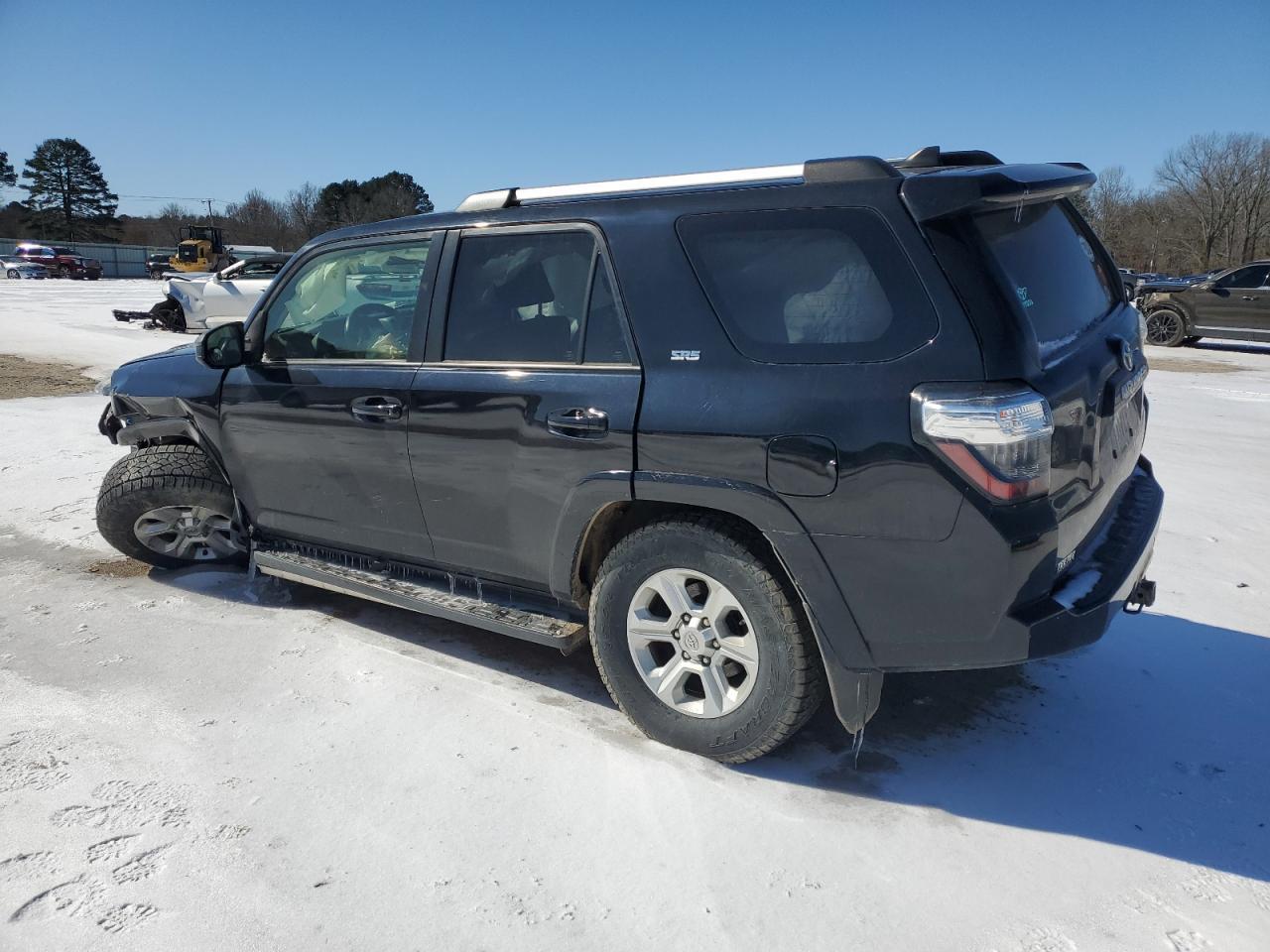 2019 TOYOTA 4RUNNER SR - Фото 2