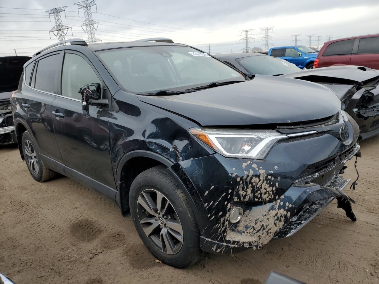 2017 TOYOTA RAV4 XLE - Image 4