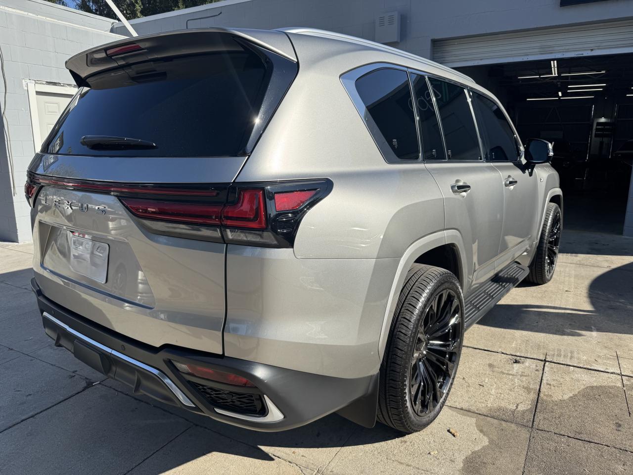 2023 LEXUS LX 600 BAS - Фото 4