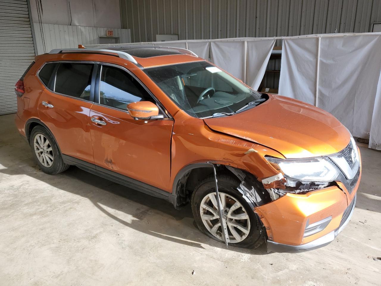2017 NISSAN ROGUE S - Image 4