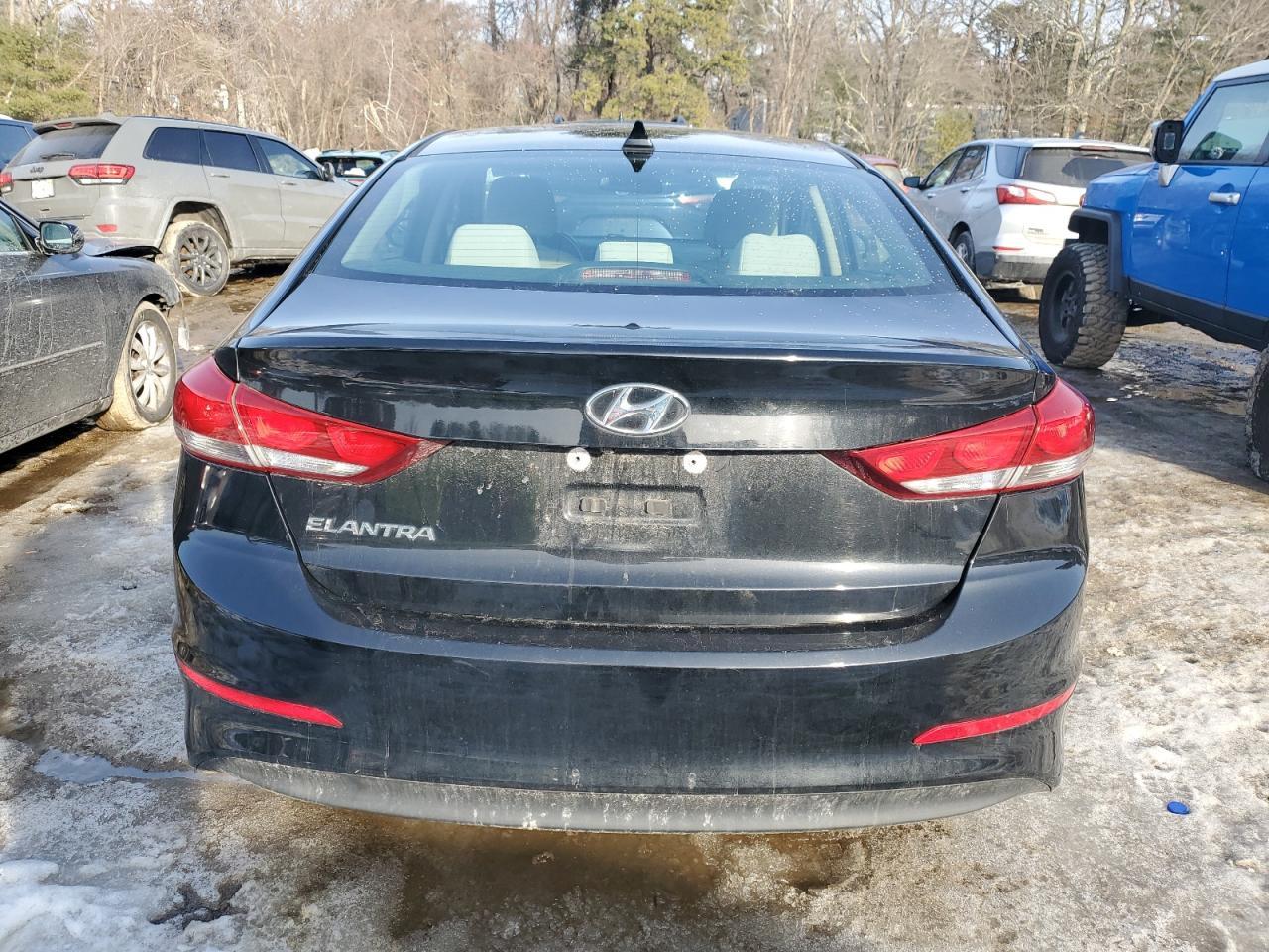2017 HYUNDAI ELANTRA SE - Image 6