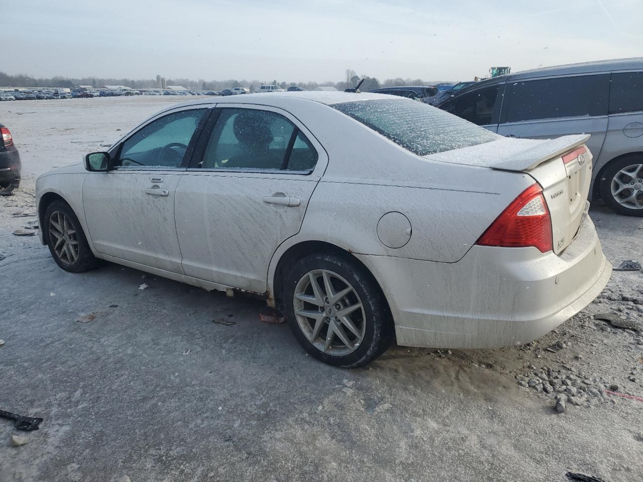 2011 FORD FUSION SEL - Image 2