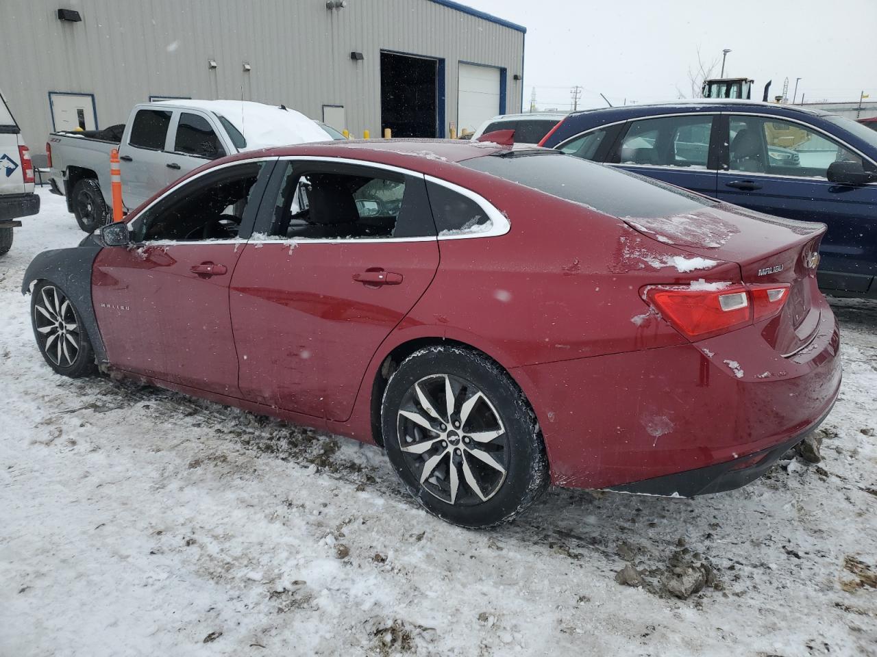 2017 CHEVROLET MALIBU LT - Image 2
