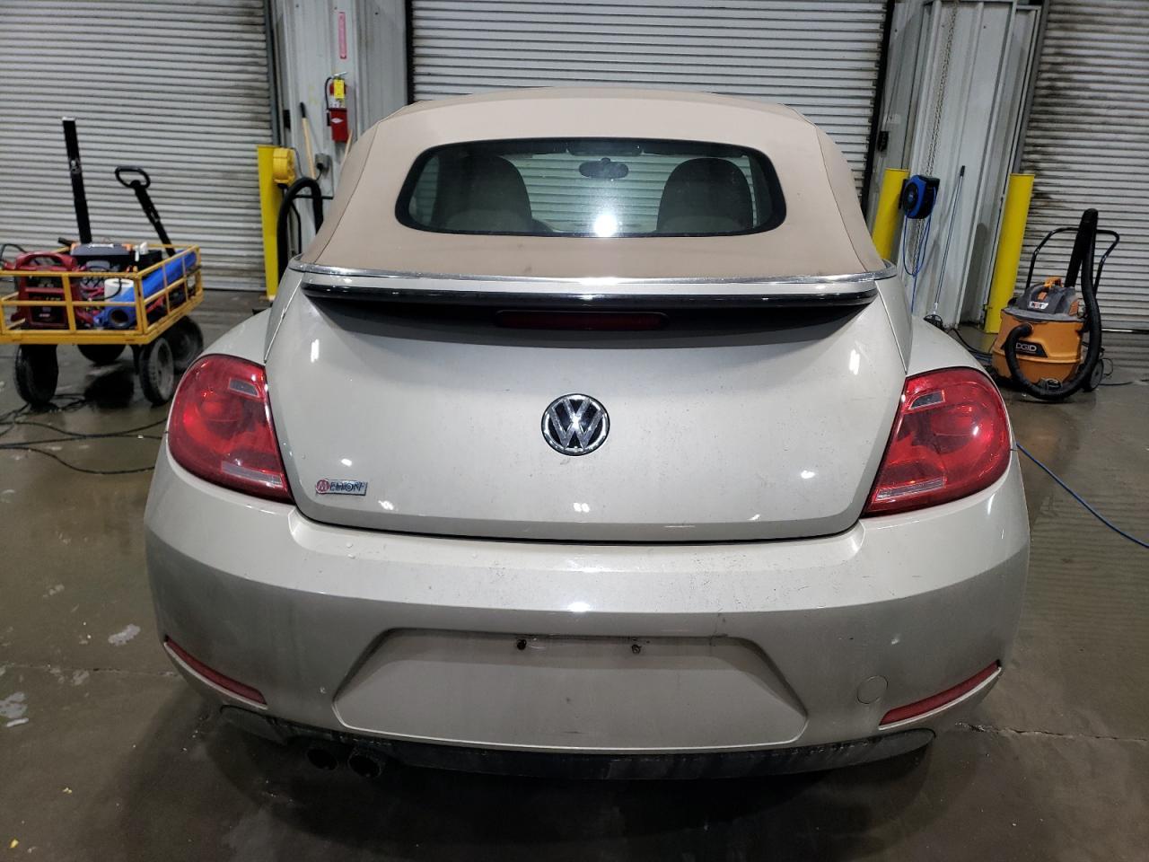 2015 VOLKSWAGEN BEETLE 1.8 - Фото 6