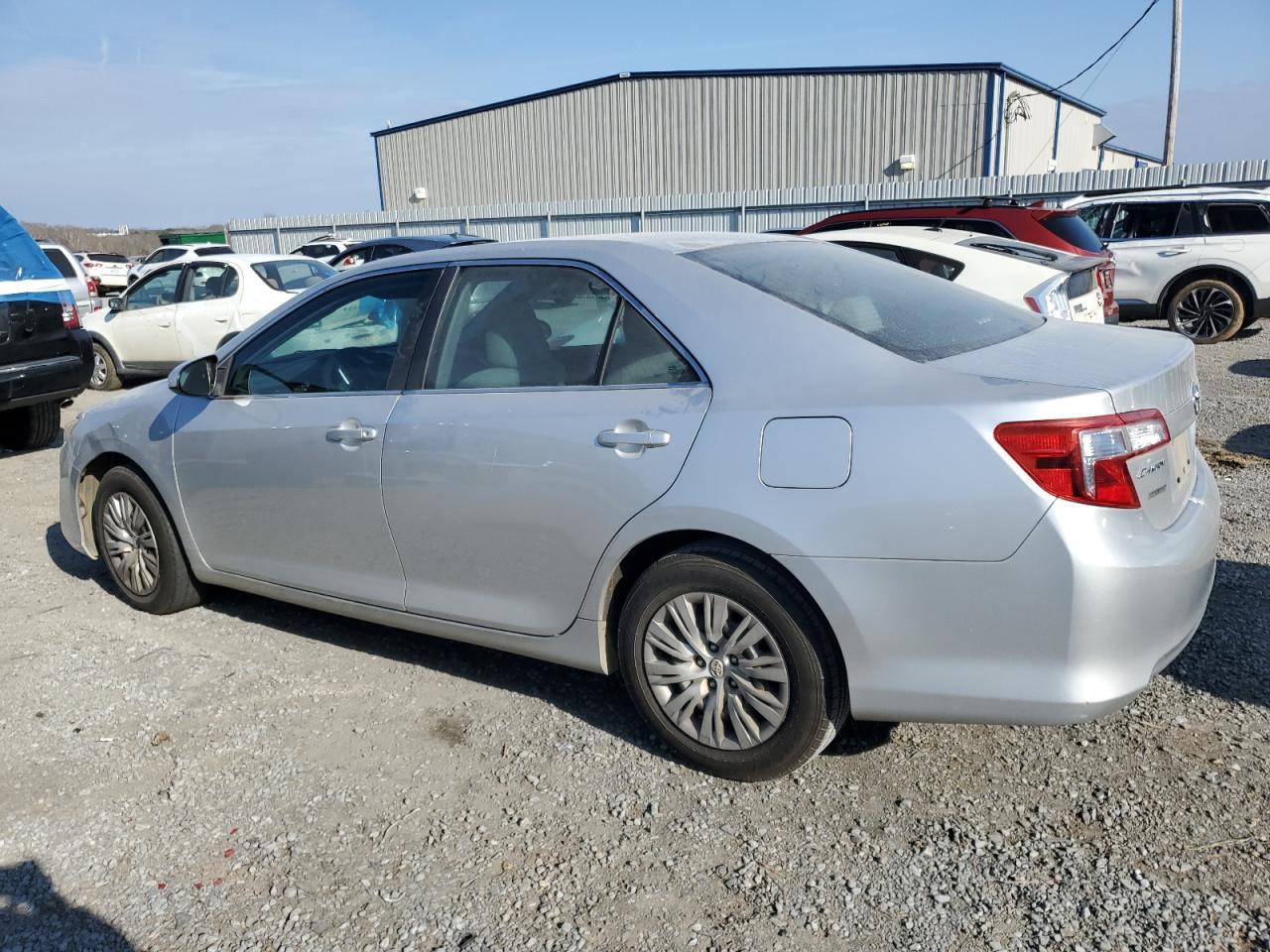 2012 TOYOTA CAMRY BASE - Фото 2