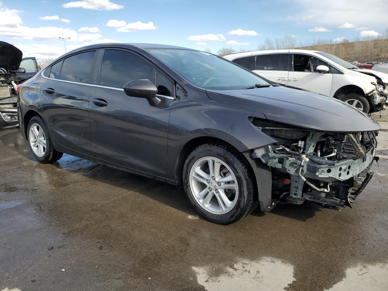 2017 CHEVROLET CRUZE LT - Image 4