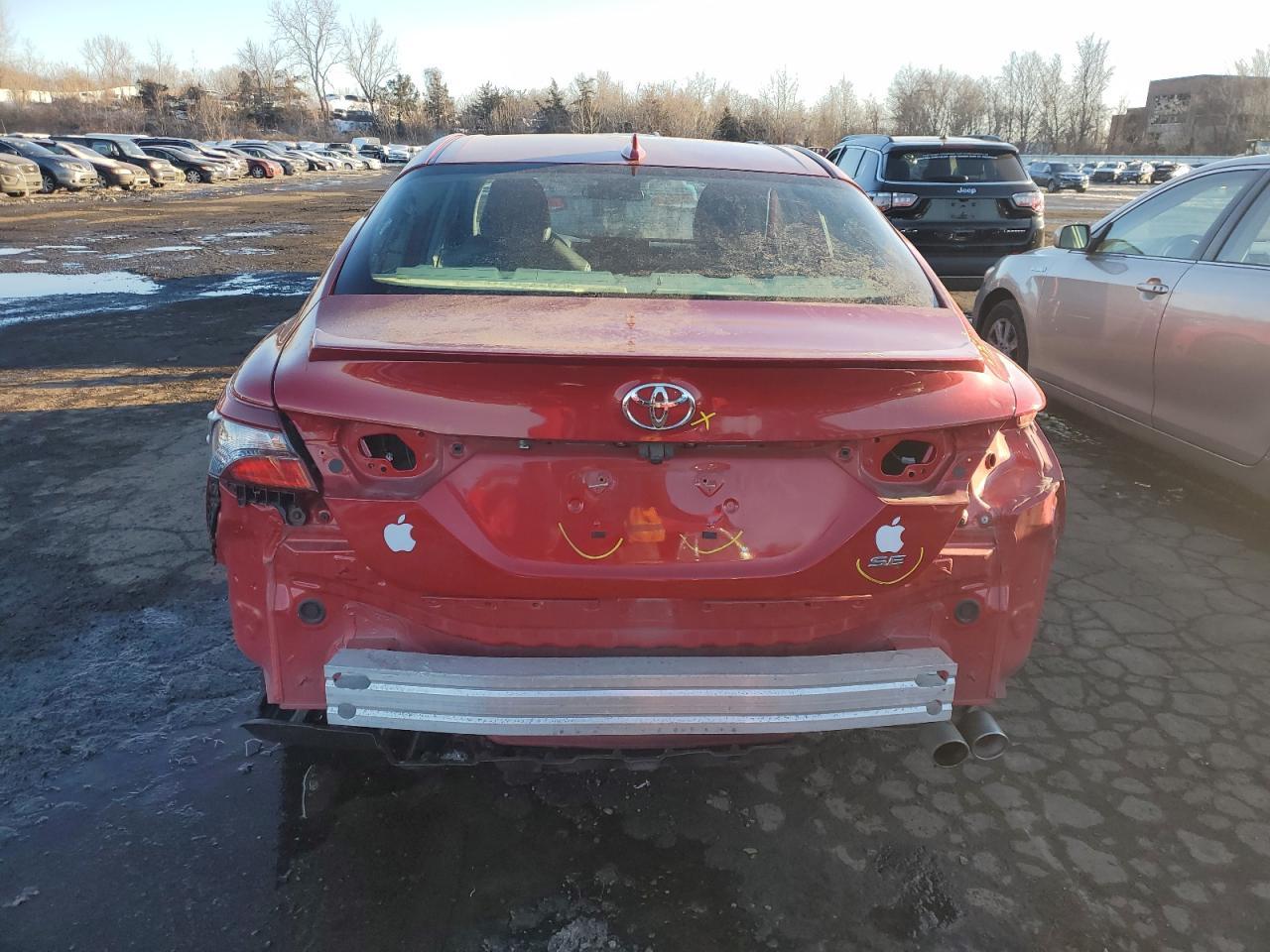 2021 TOYOTA CAMRY SE - Image 6
