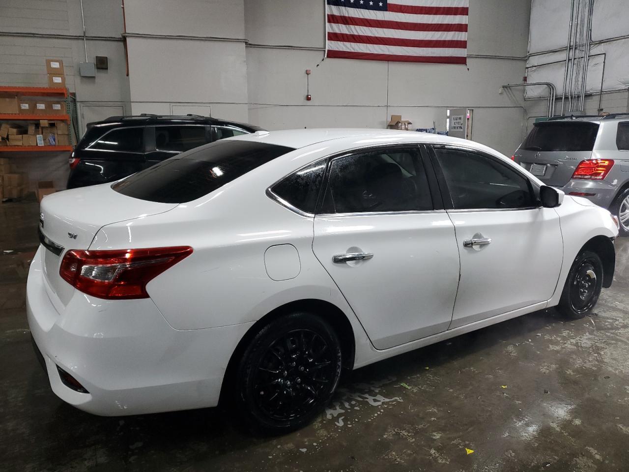 2017 NISSAN SENTRA S - Фото 3