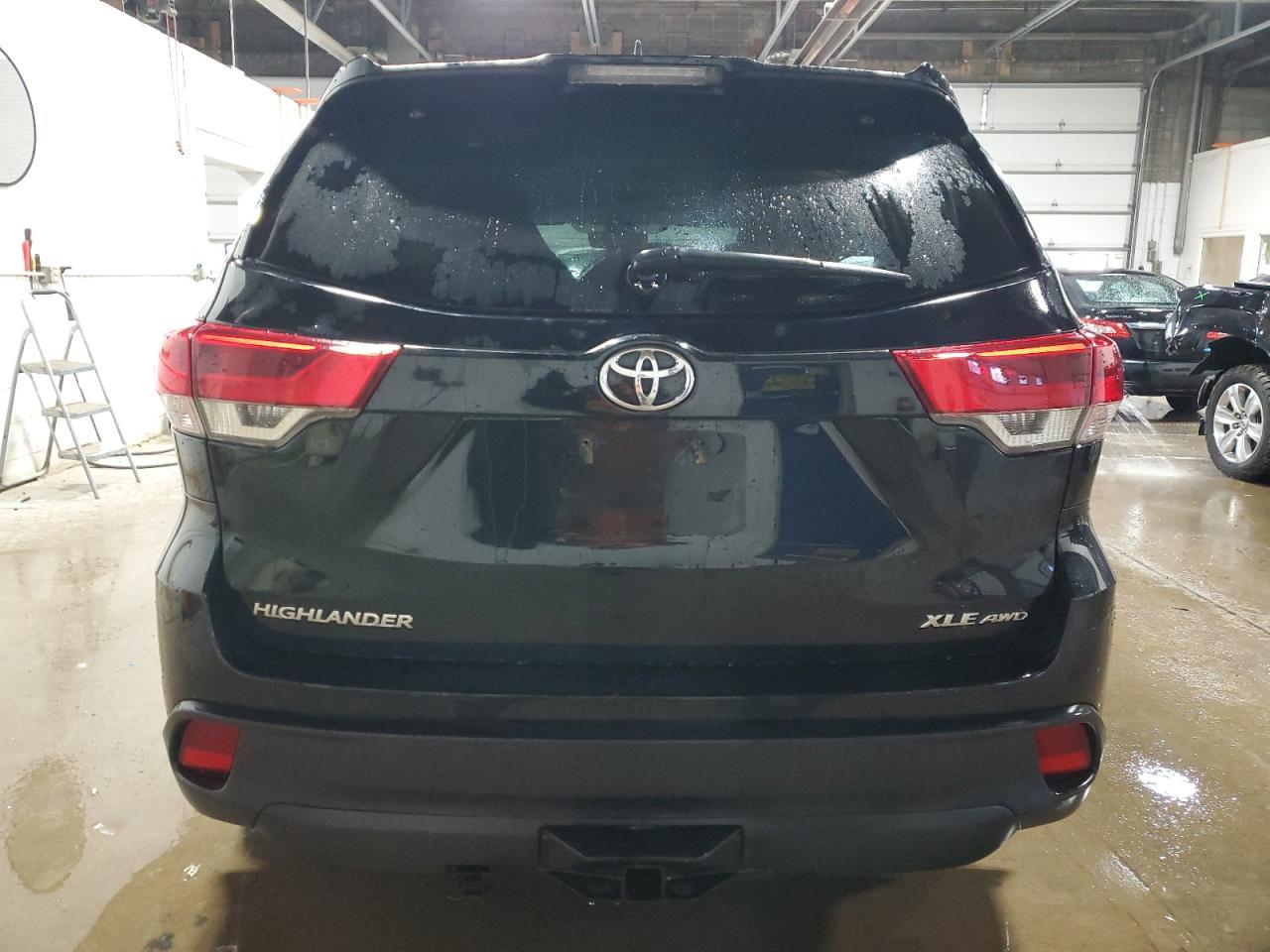 2018 TOYOTA HIGHLANDER - Фото 6