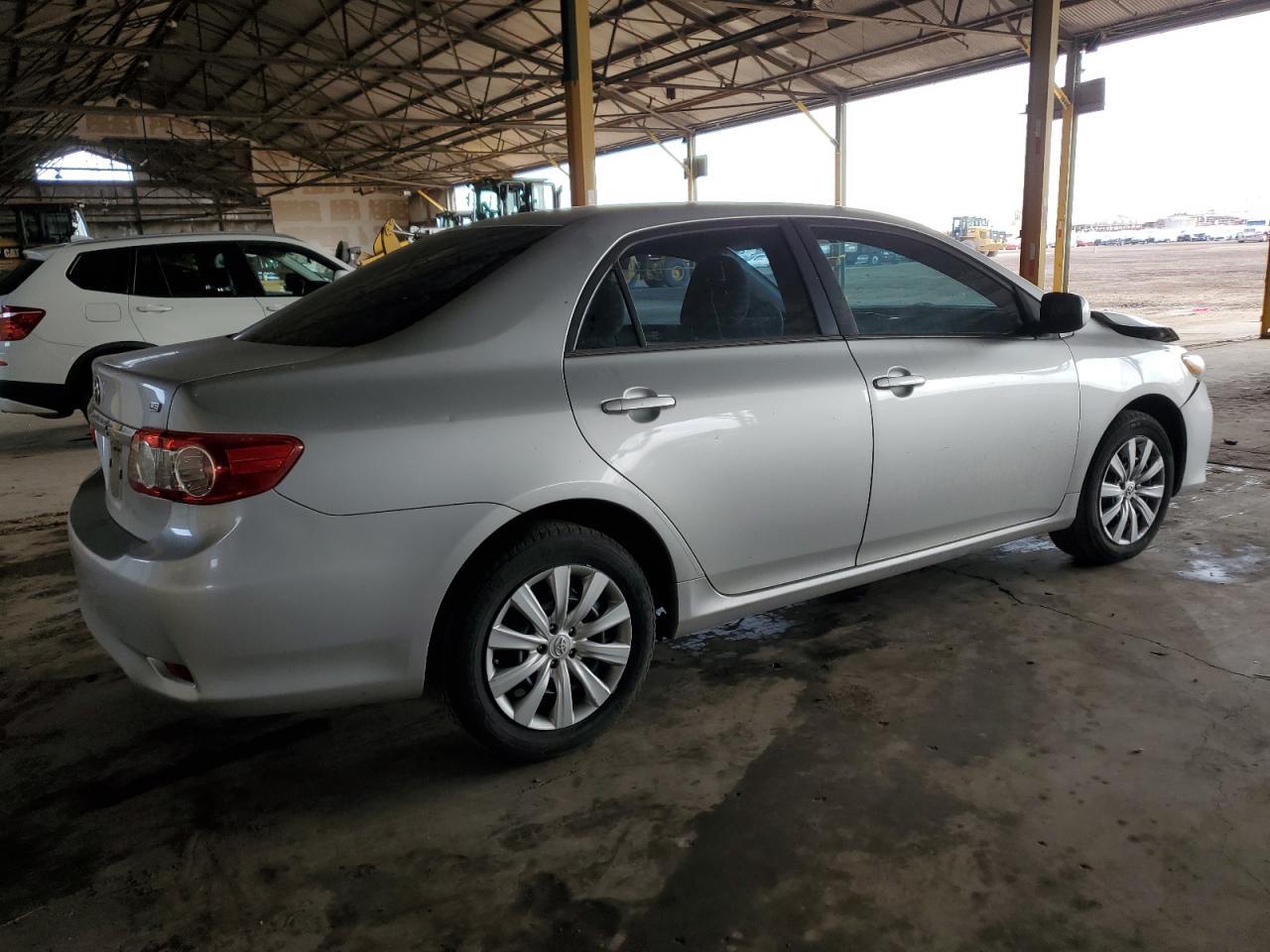 2013 TOYOTA COROLLA BA - Фото 3