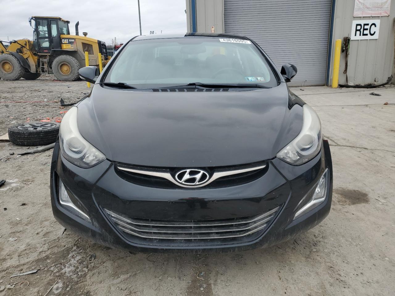 2015 HYUNDAI ELANTRA SE - Фото 5