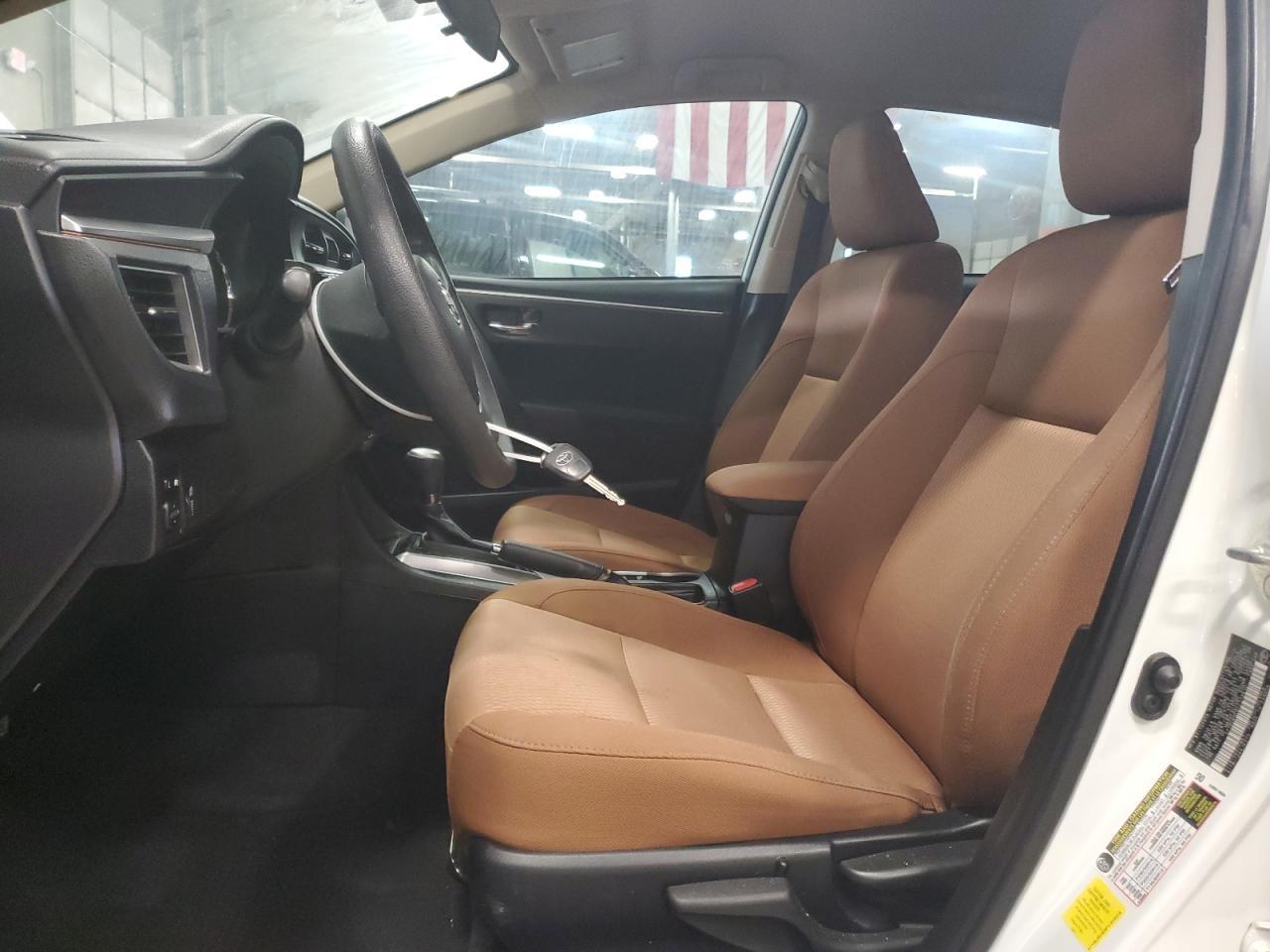 2015 TOYOTA COROLLA L - Фото 7