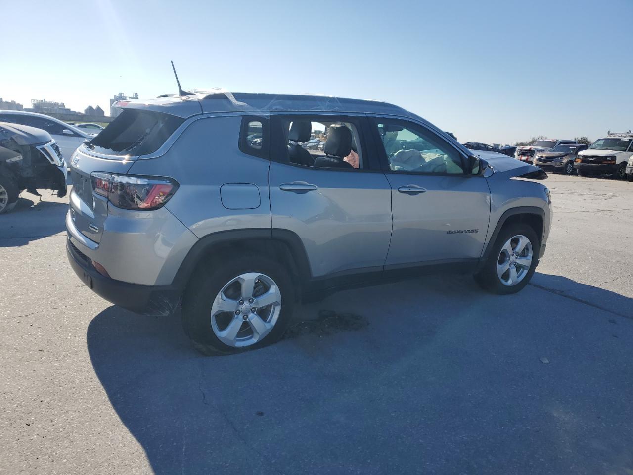 2022 JEEP COMPASS LA - Фото 3