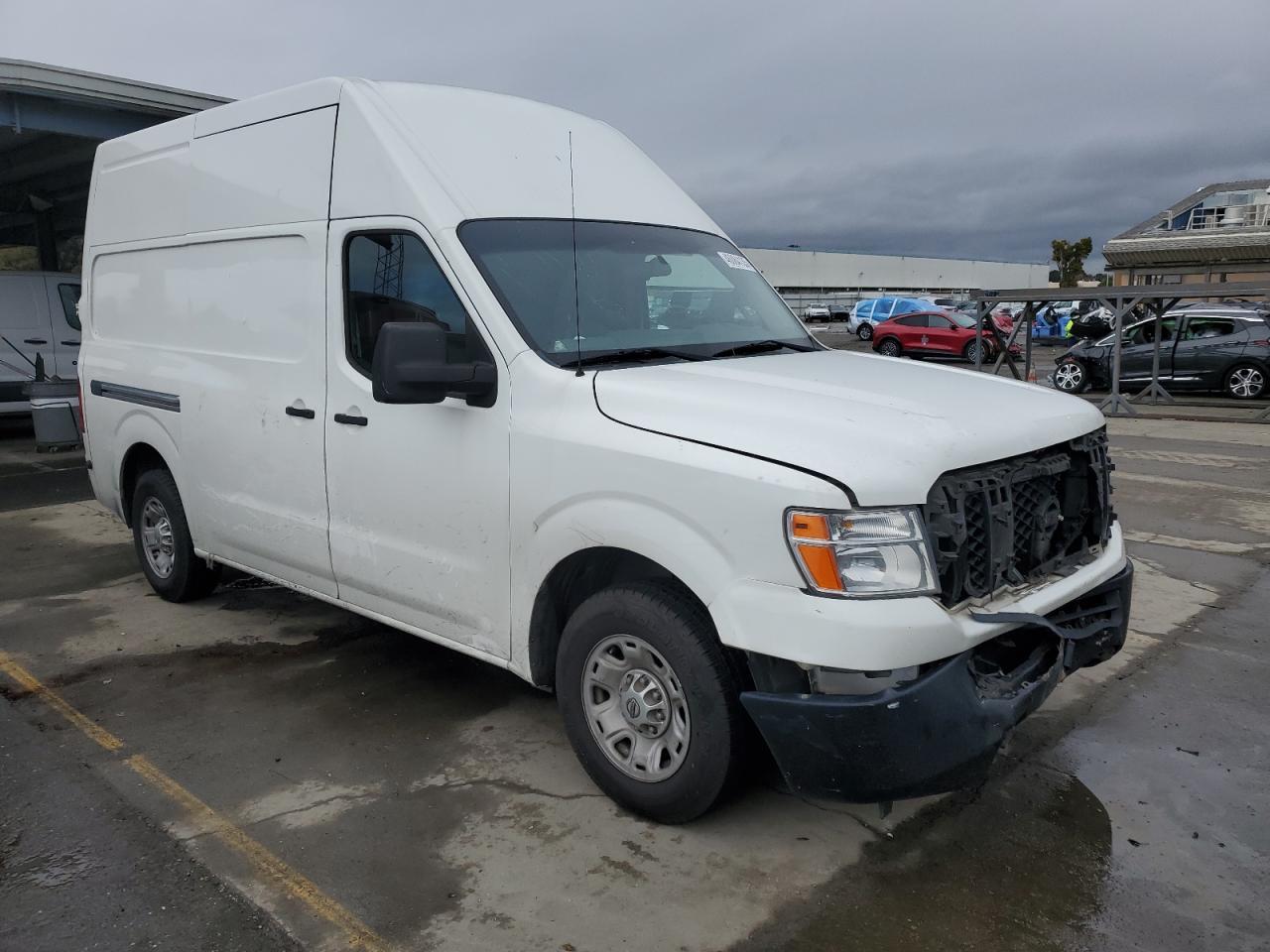 2015 NISSAN NV 2500 - Фото 4
