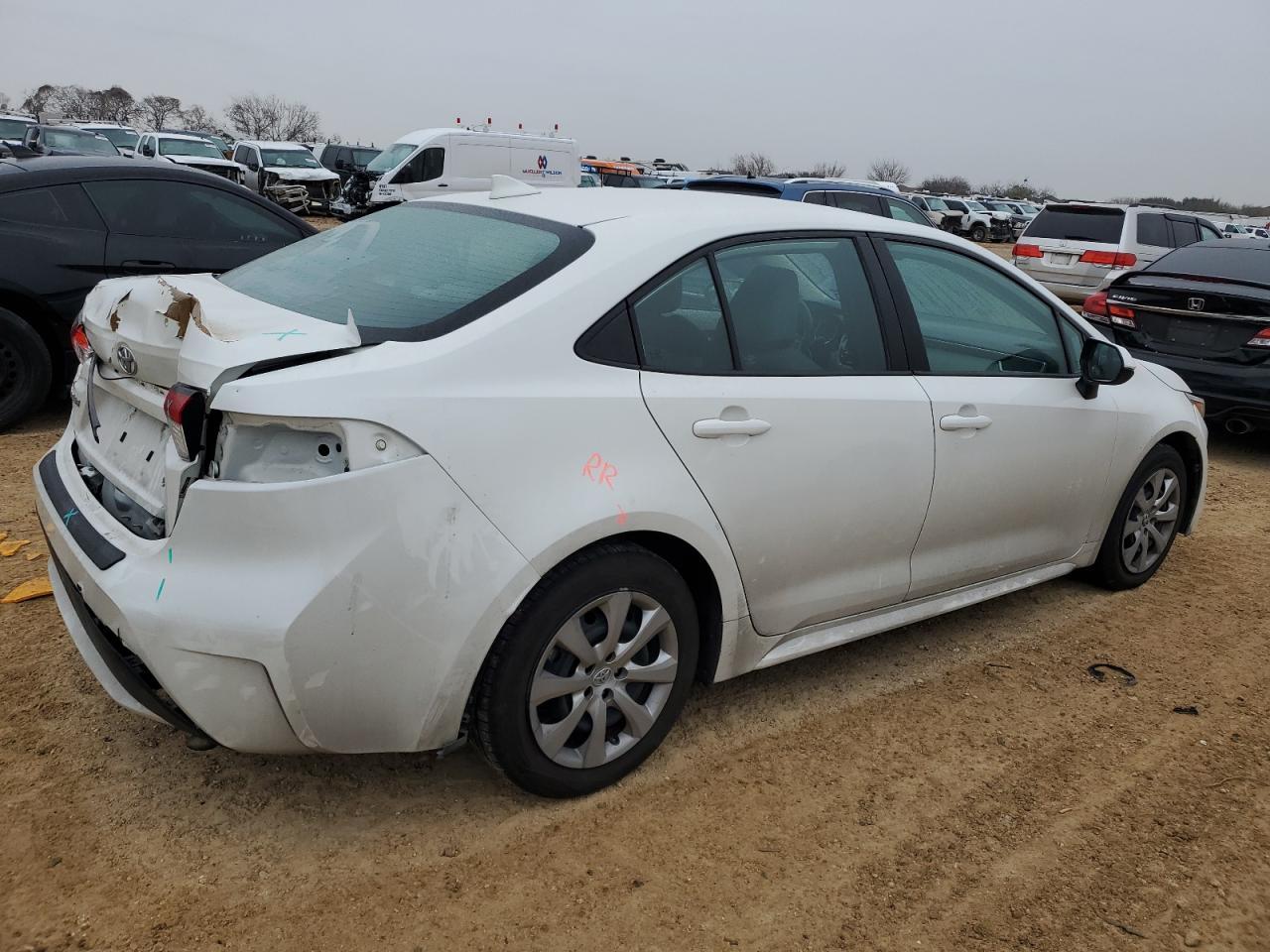 2020 TOYOTA COROLLA LE - Фото 3