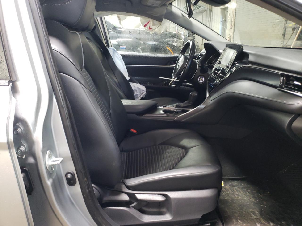 2021 TOYOTA CAMRY SE - Image 7
