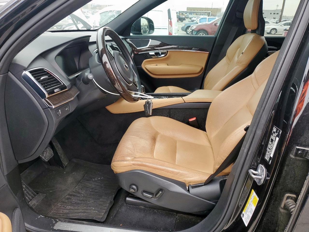 2016 VOLVO XC90 T6 - Image 7