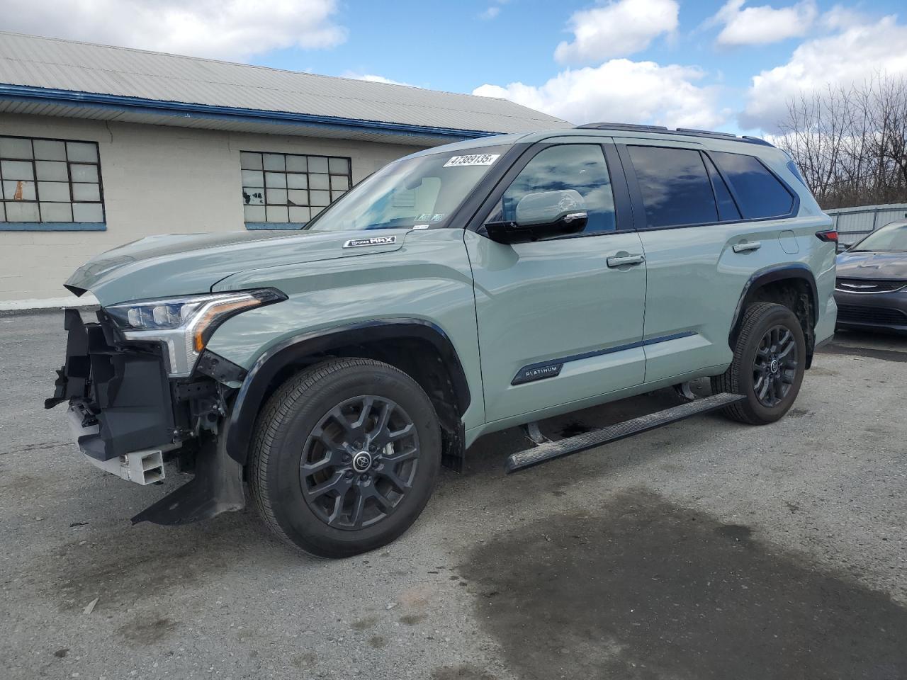 2024 TOYOTA SEQUOIA SR