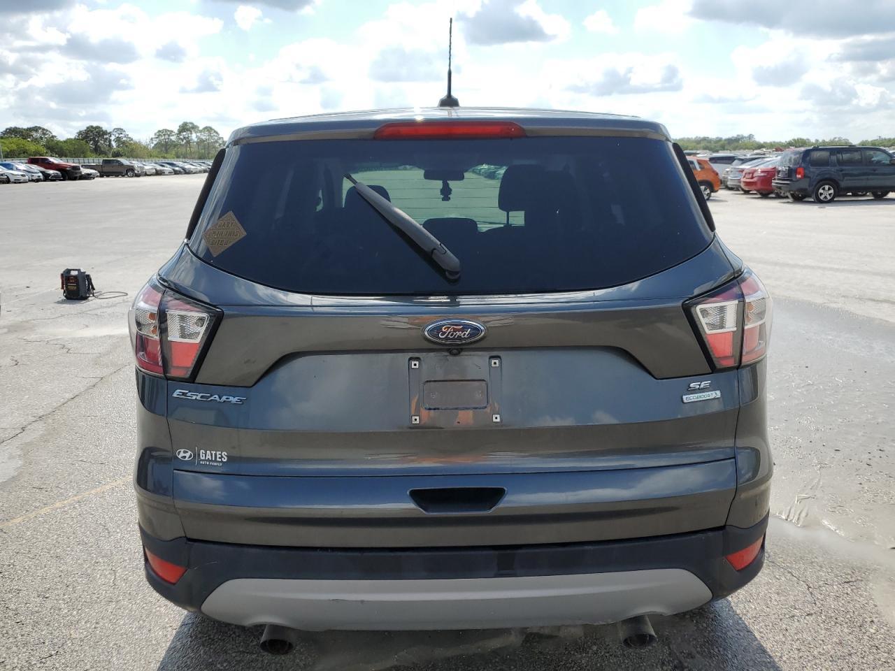 2017 FORD ESCAPE SE - Фото 6