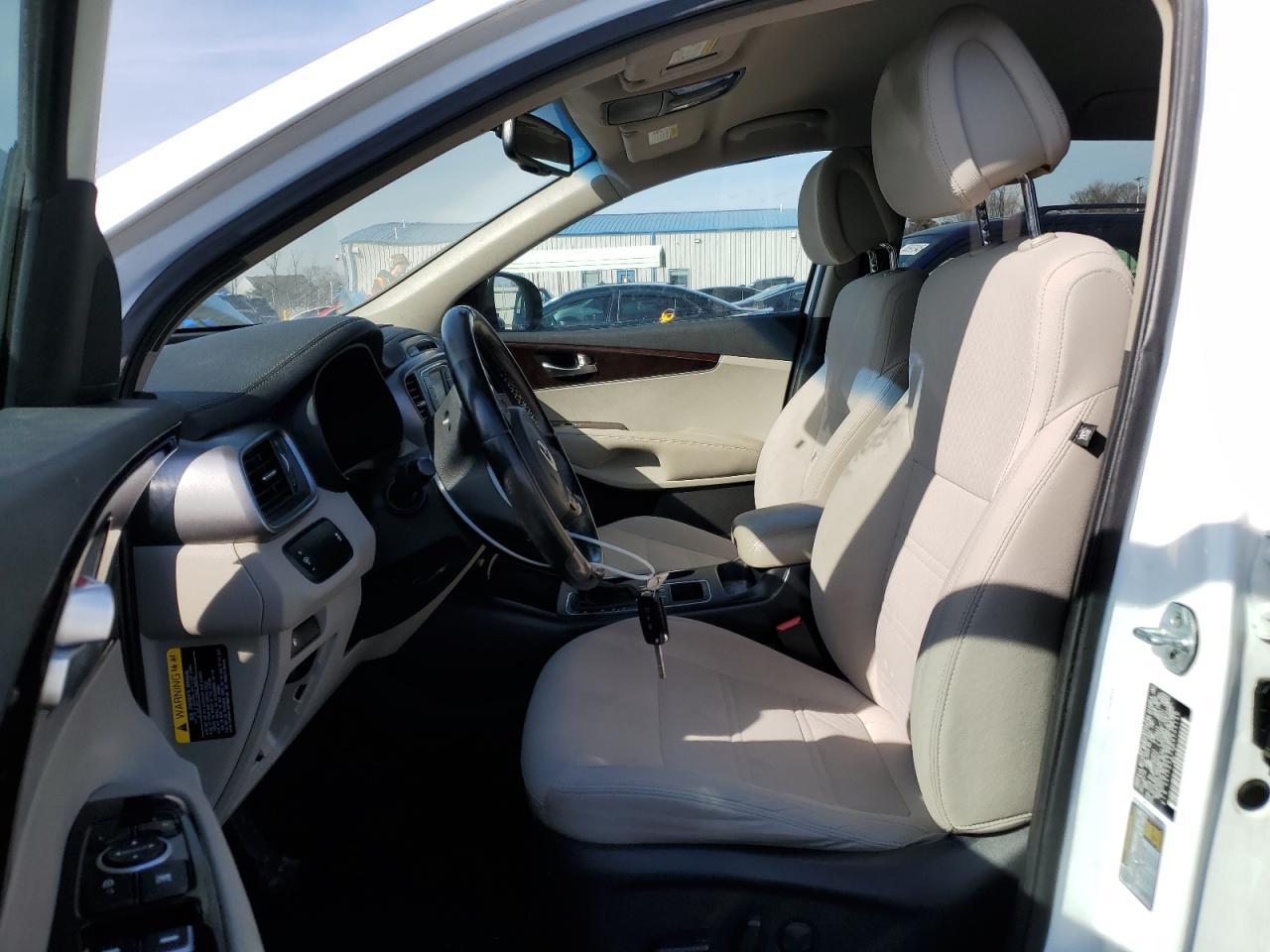 2016 KIA SORENTO LX - Image 7