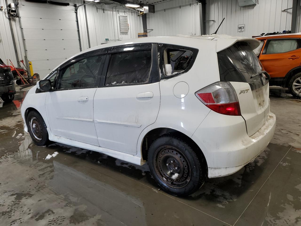 2013 HONDA FIT SPORT - Фото 2
