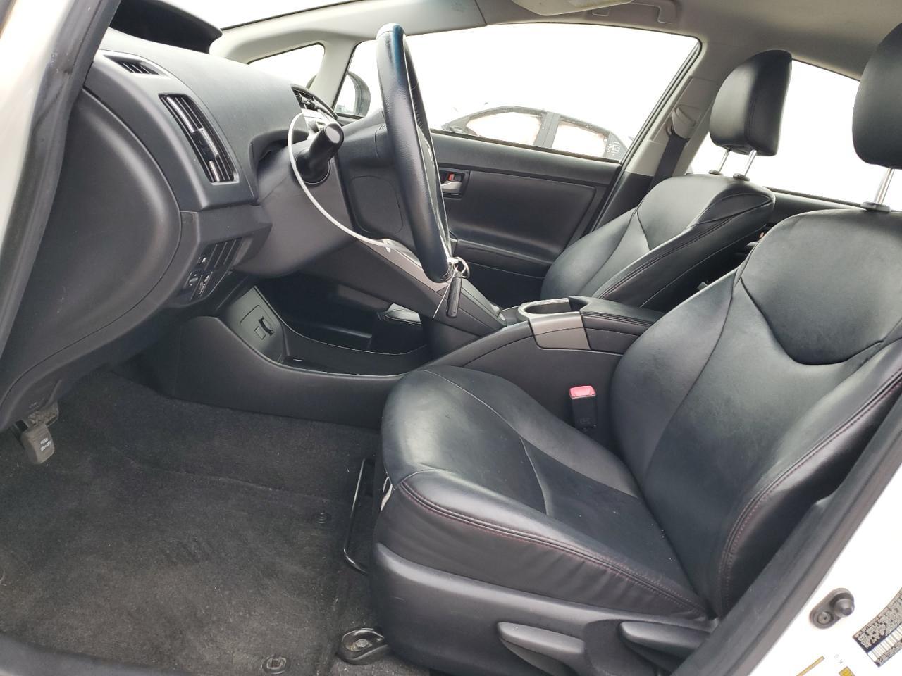 2013 TOYOTA PRIUS - Image 7