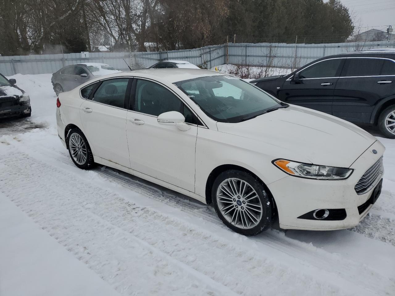 2013 FORD FUSION SE - Image 4