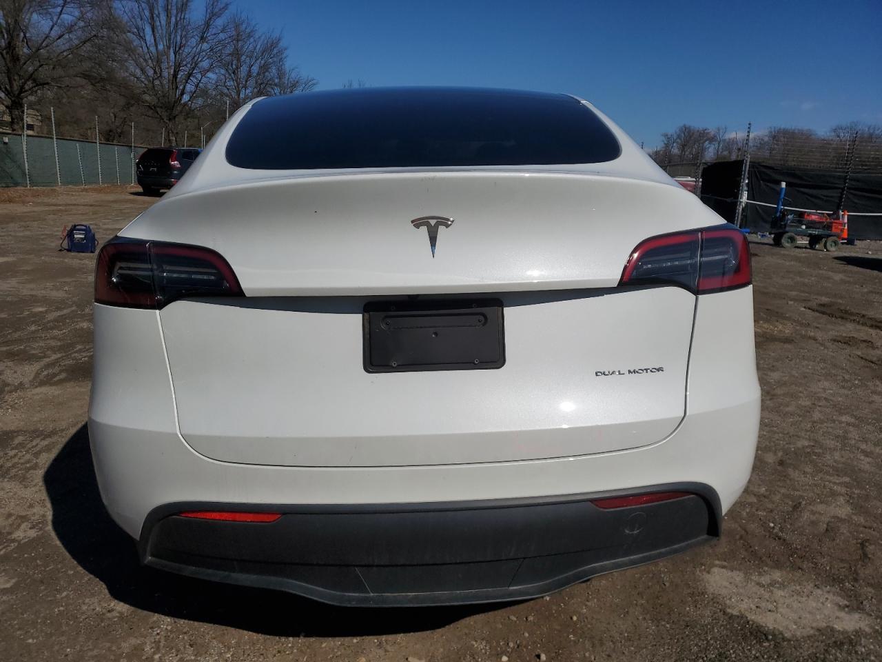 2023 TESLA MODEL Y - Image 6