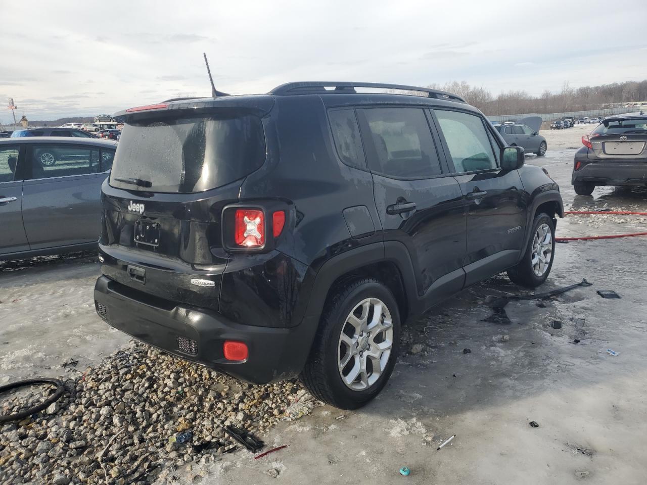 2018 JEEP RENEGADE L - Image 3