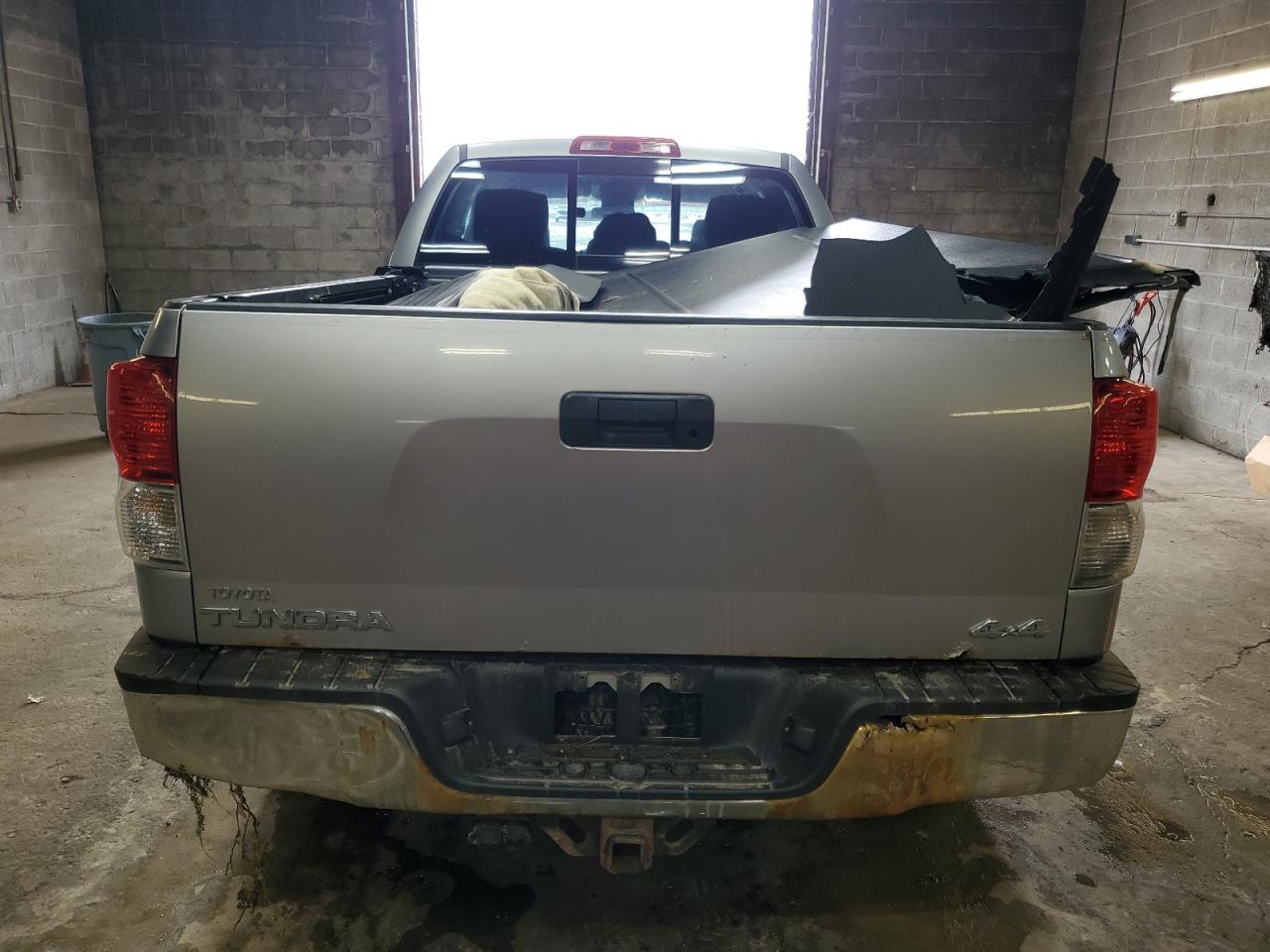2011 TOYOTA TUNDRA DOU - Фото 6