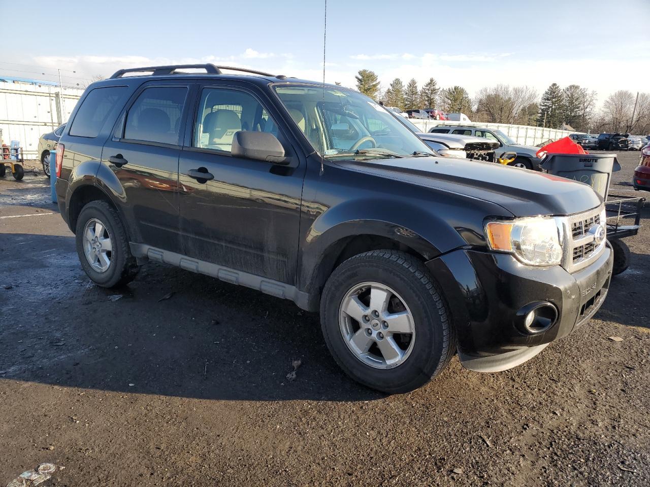 2012 FORD ESCAPE XLT - Image 4